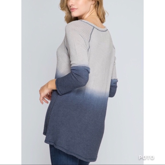 ❗️LAST: Small Ombré Waffle Knit Top - Picture 2 of 4